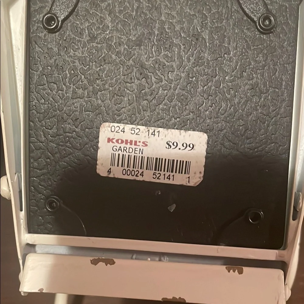 Cream Accents Picture Frame Set